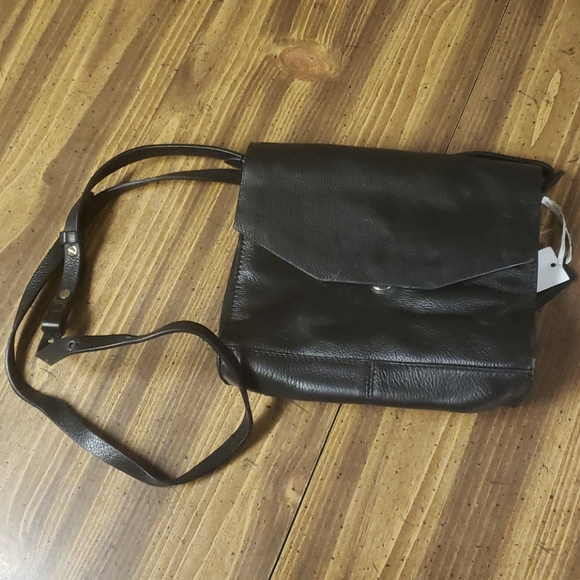 clarks leather crossbody bag